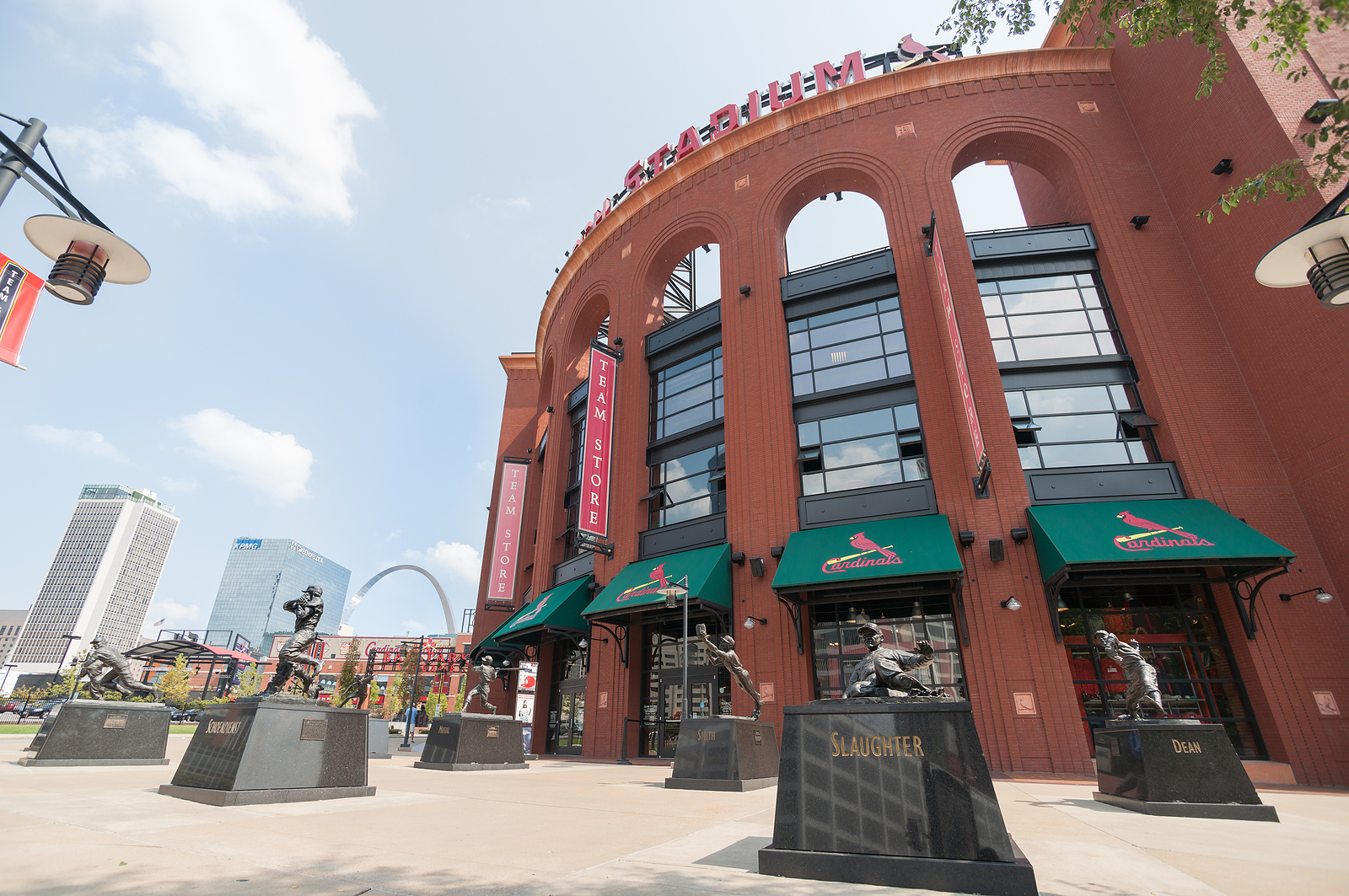Wonton King Proudly Served Lunch to the Miami Marlins During Their Visit to St. Louis